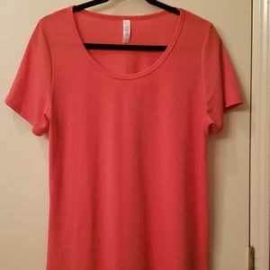 3/$15 Lularoe Classic Tee
